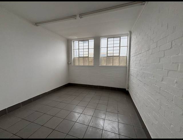 474M² WAREHOUSE TO LET IN MAITLAND